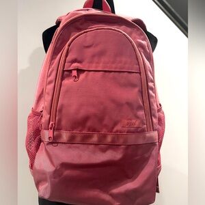 Pink back to school backpack, great condition, many pockets